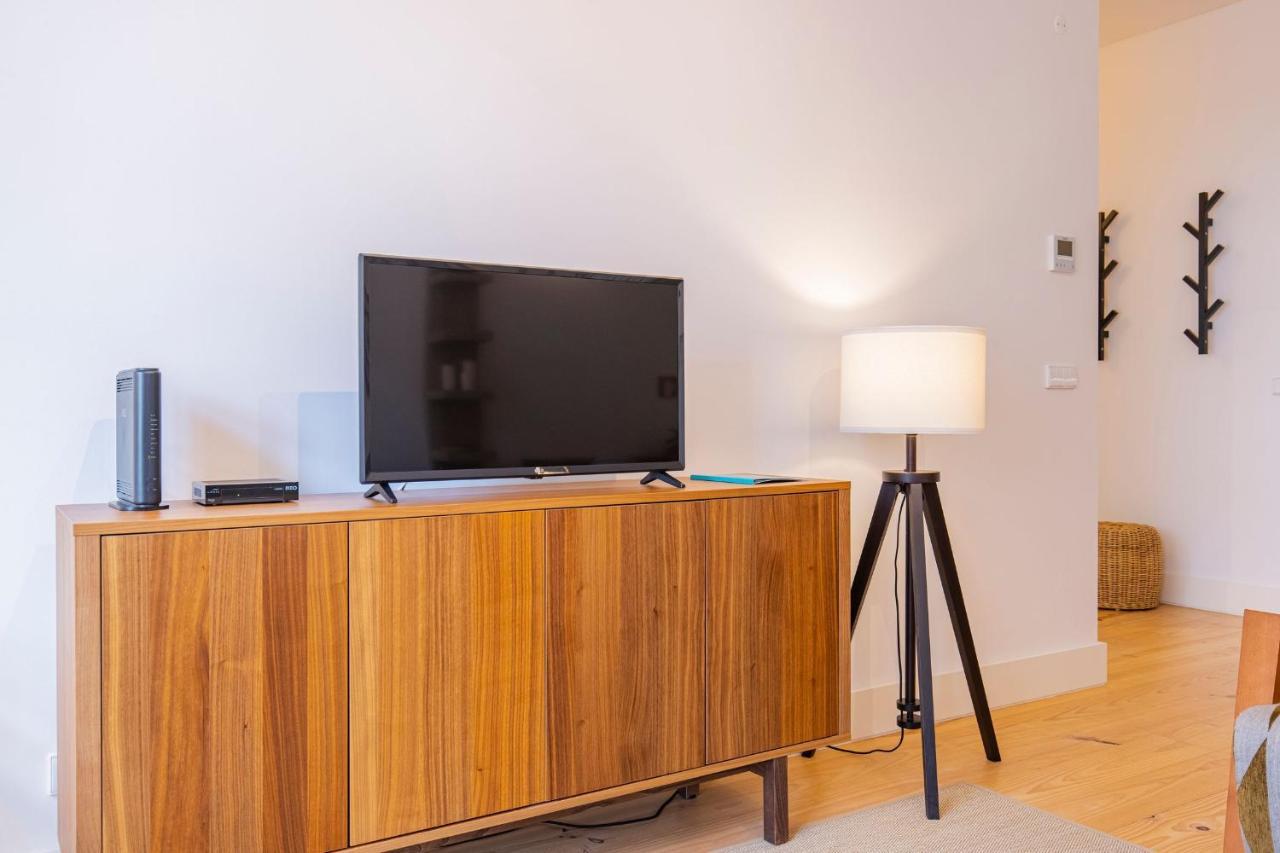 Modern Rustic Flat In Santos By Lovelystay Lisboa 外观 照片