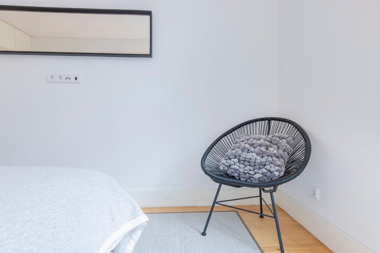 Modern Rustic Flat In Santos By Lovelystay Lisboa 外观 照片